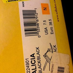 Soft Brand Women’s a Shoes